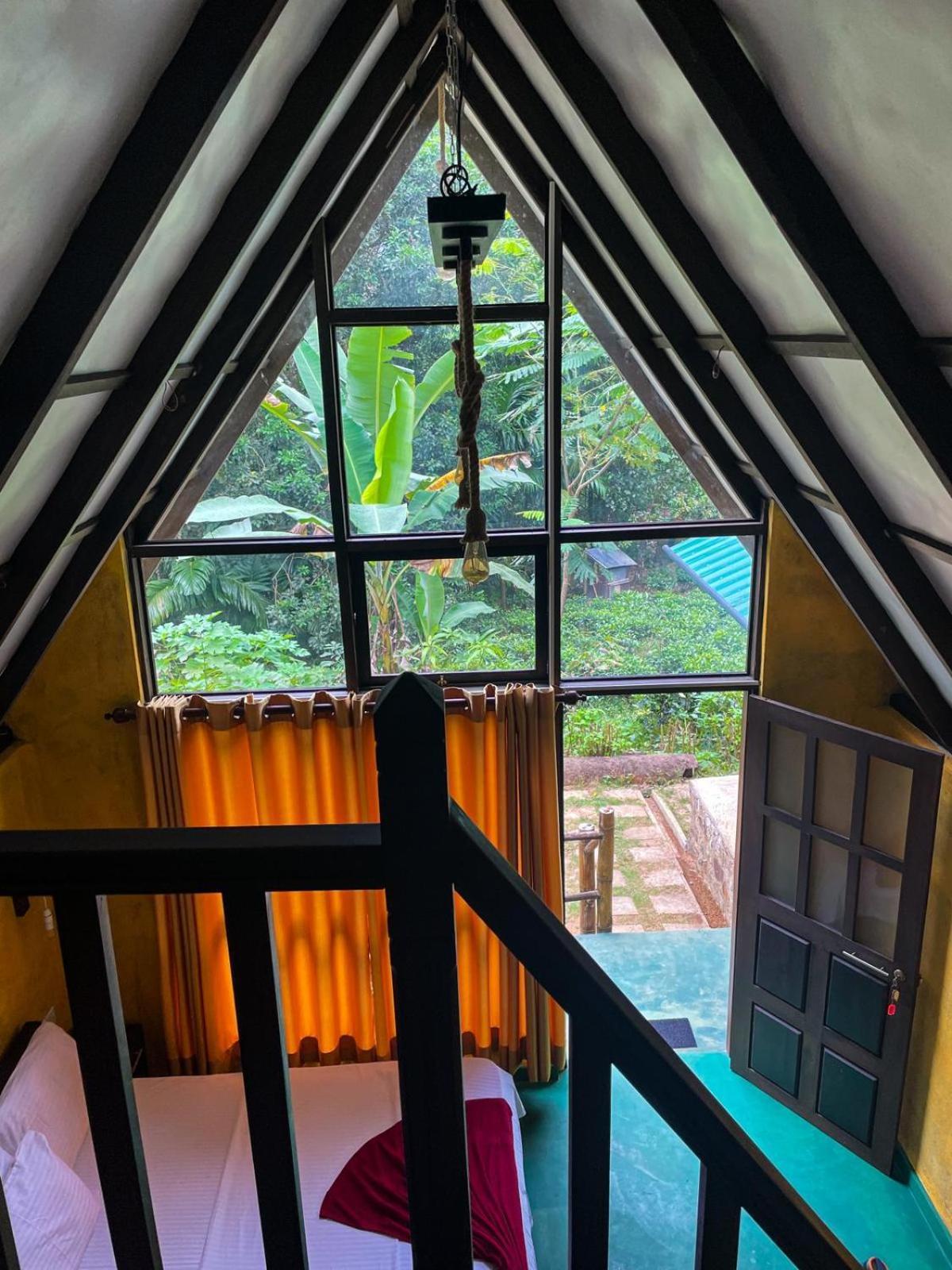 Rainforest Cabin Deniyaya Buitenkant foto